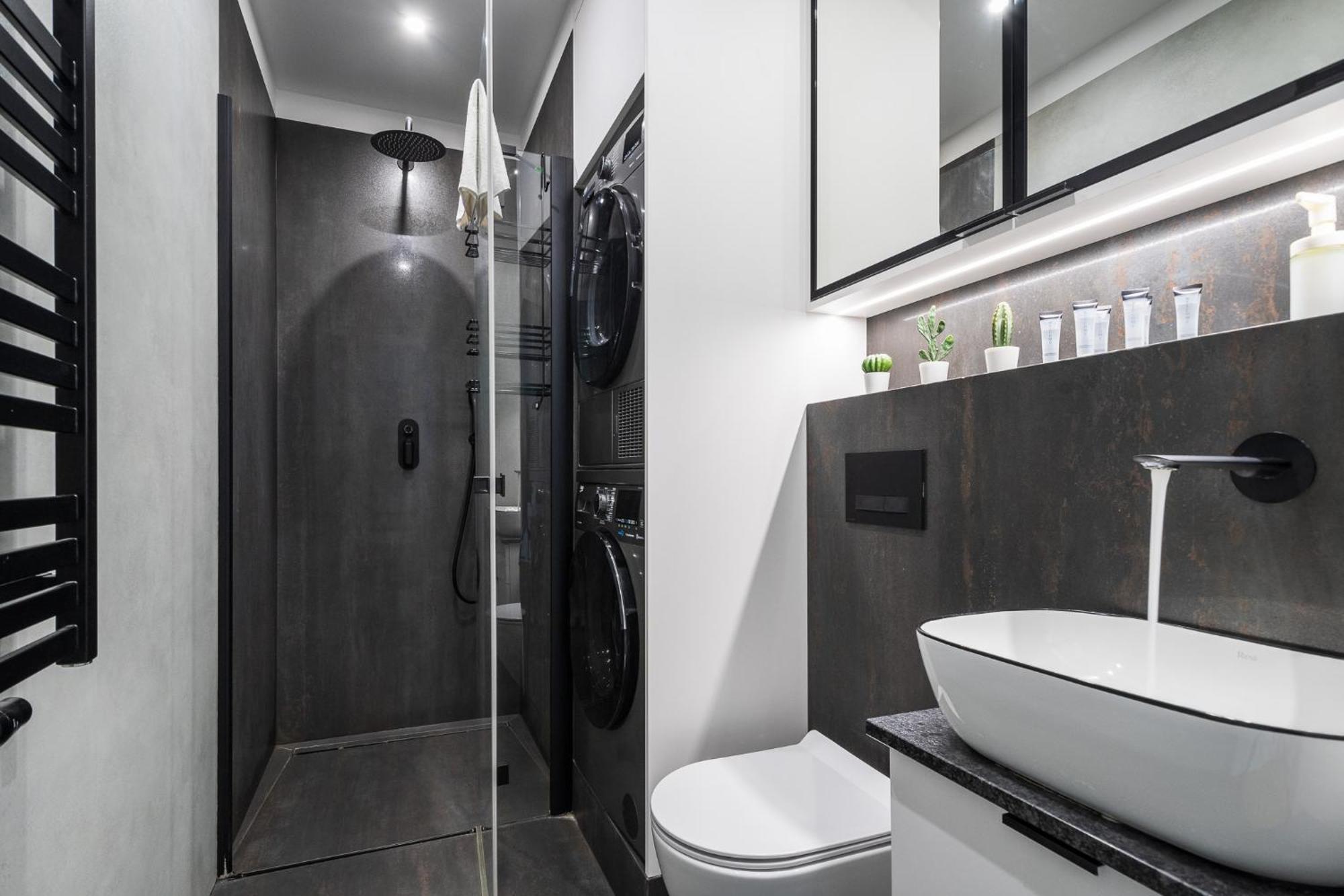 Wola Tower Deluxe Separate Bedroom With Free Garage - By Perfect Apartment Warschau