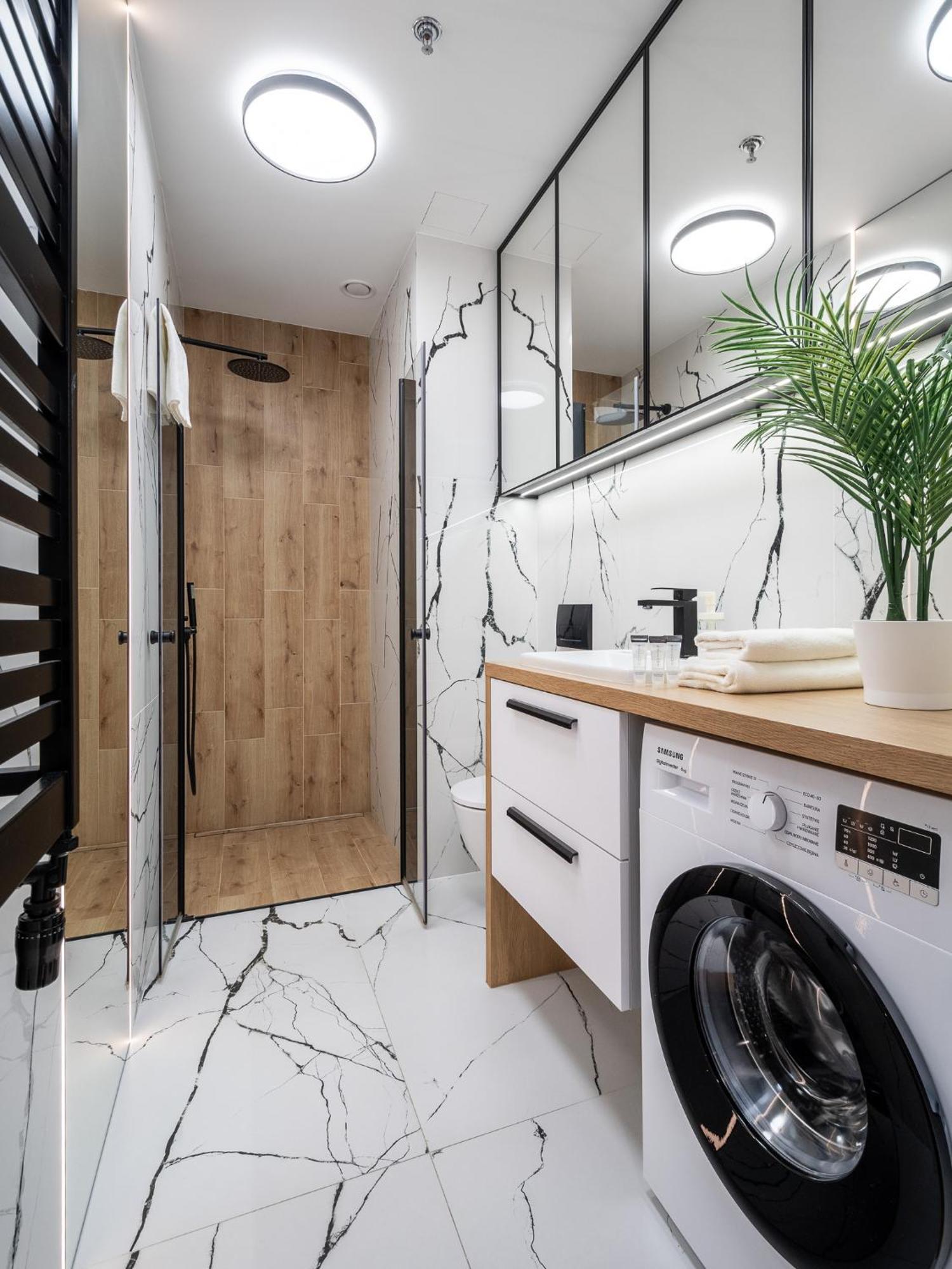 Apartment Wola Tower Deluxe Separate Bedroom With Free Garage - By Perfect Warschau